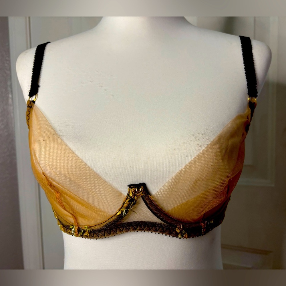 Edge o beyond | NWT bra sz 5 | charlotte bra sheer in en or (gold) color way